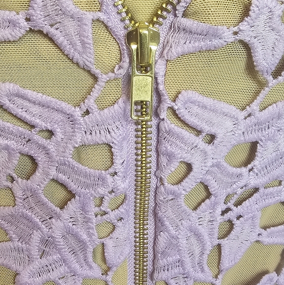 City Chic lavender lace tank size 18W - Picture 4 of 6